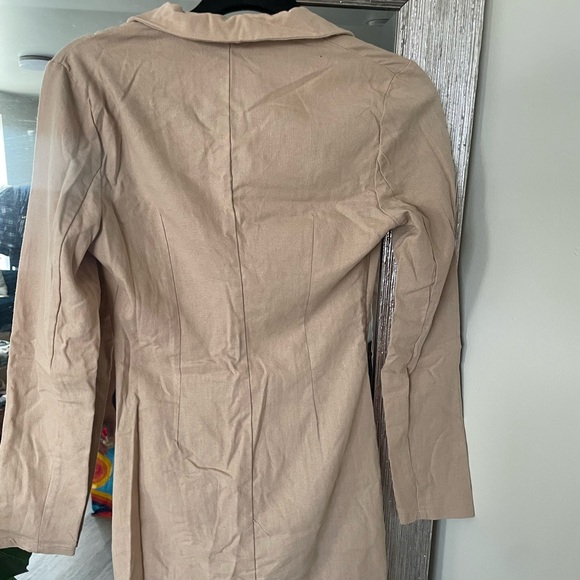 PrettyLittleThing Beige Ruched Mini Dress - Picture 2 of 3